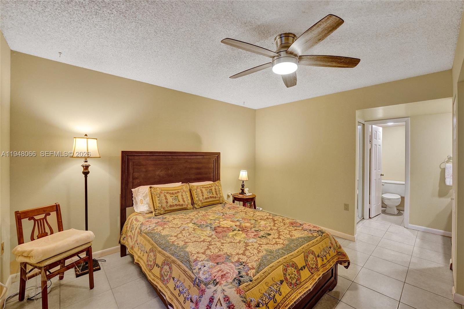 CONDO 22 OF WHITEHALL CON - Residential