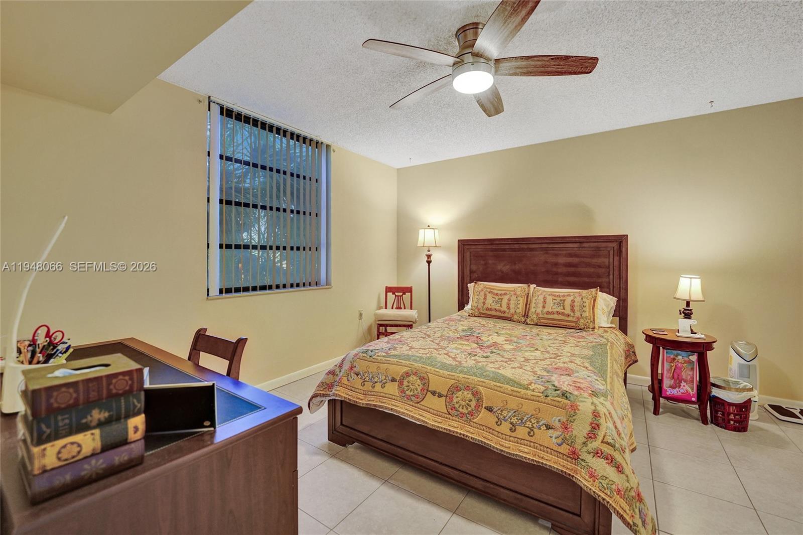 CONDO 22 OF WHITEHALL CON - Residential