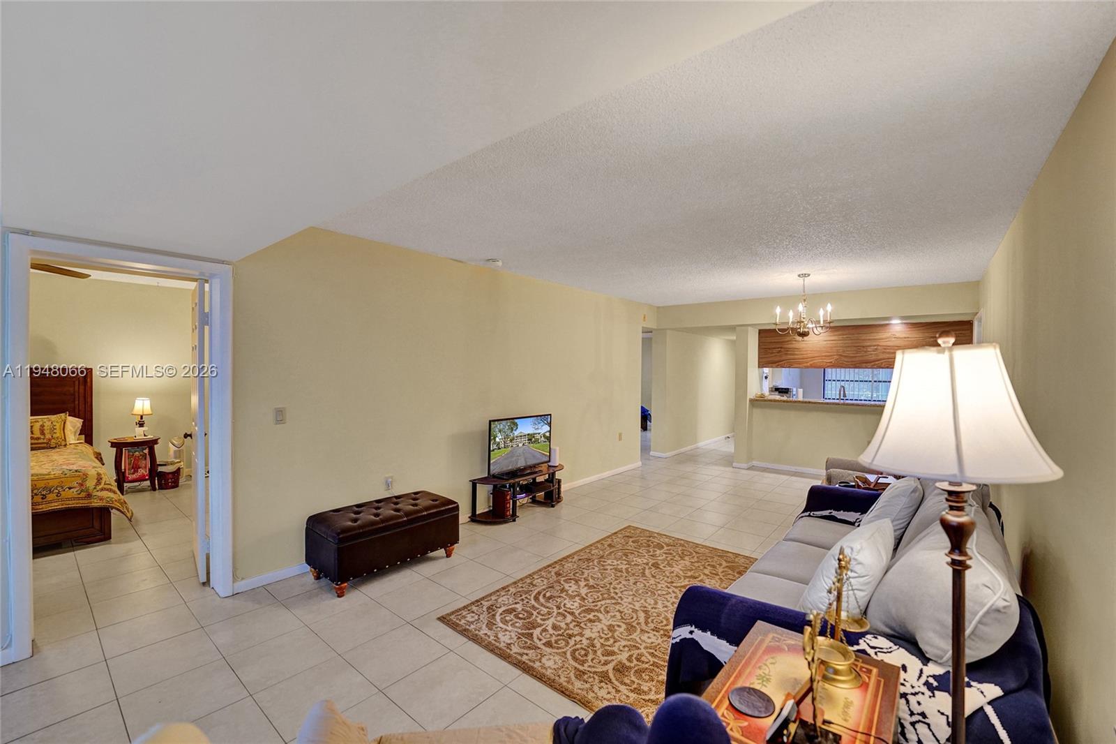 CONDO 22 OF WHITEHALL CON - Residential