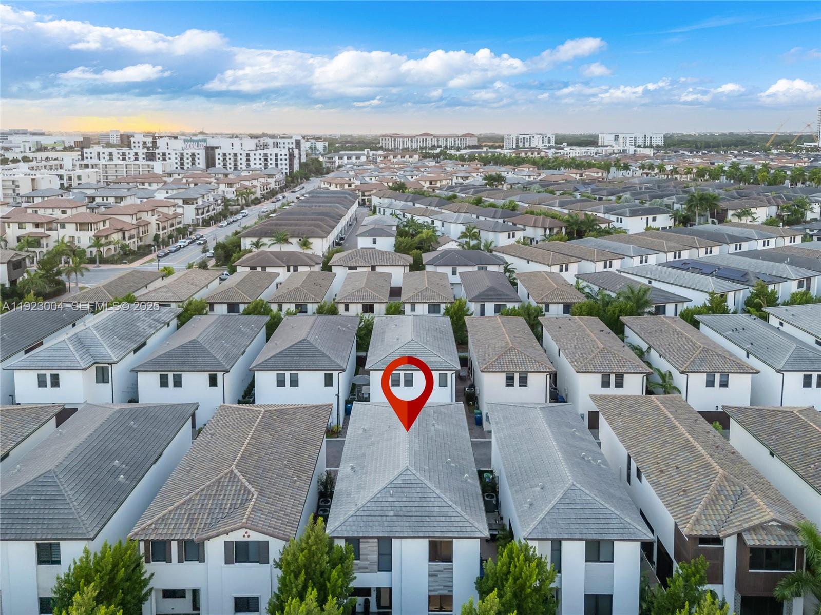 CANARIAS EAST - Residential Lease