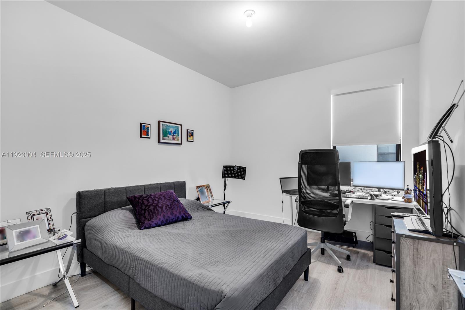 CANARIAS EAST - Residential Lease