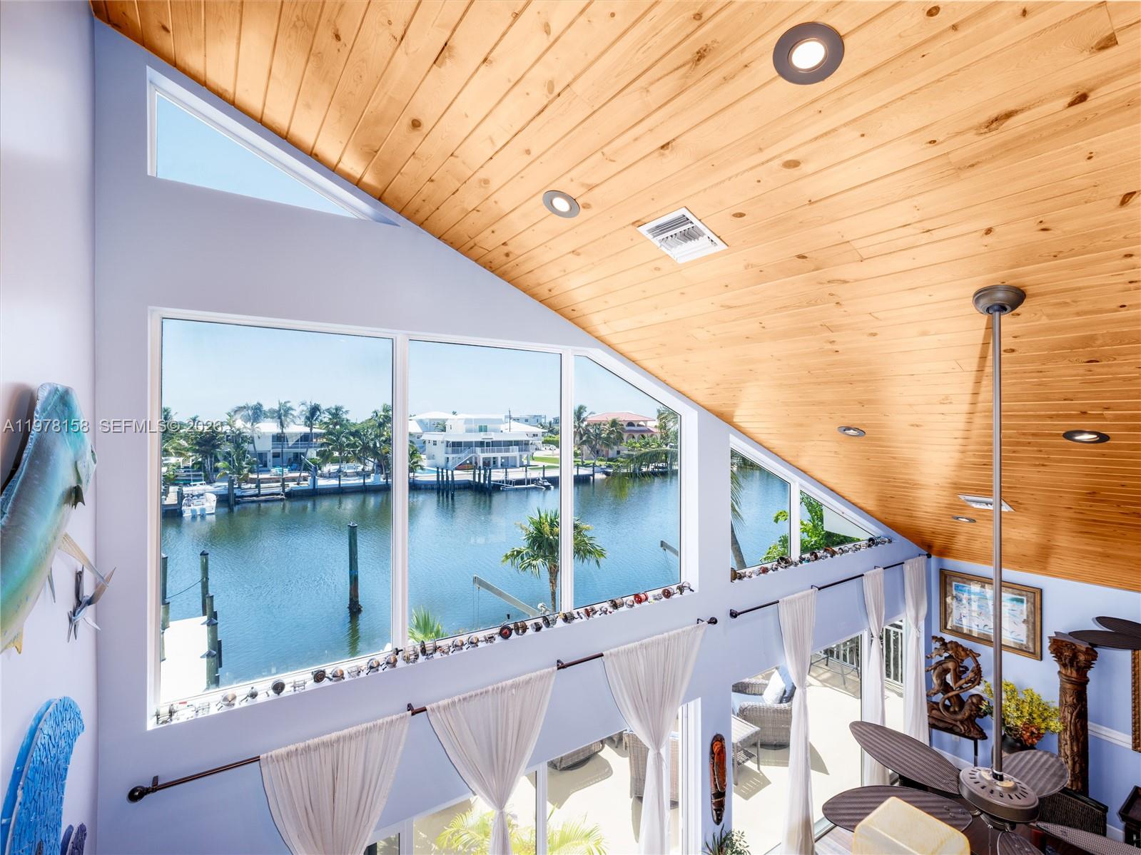 Coco Plum Beach - Residential