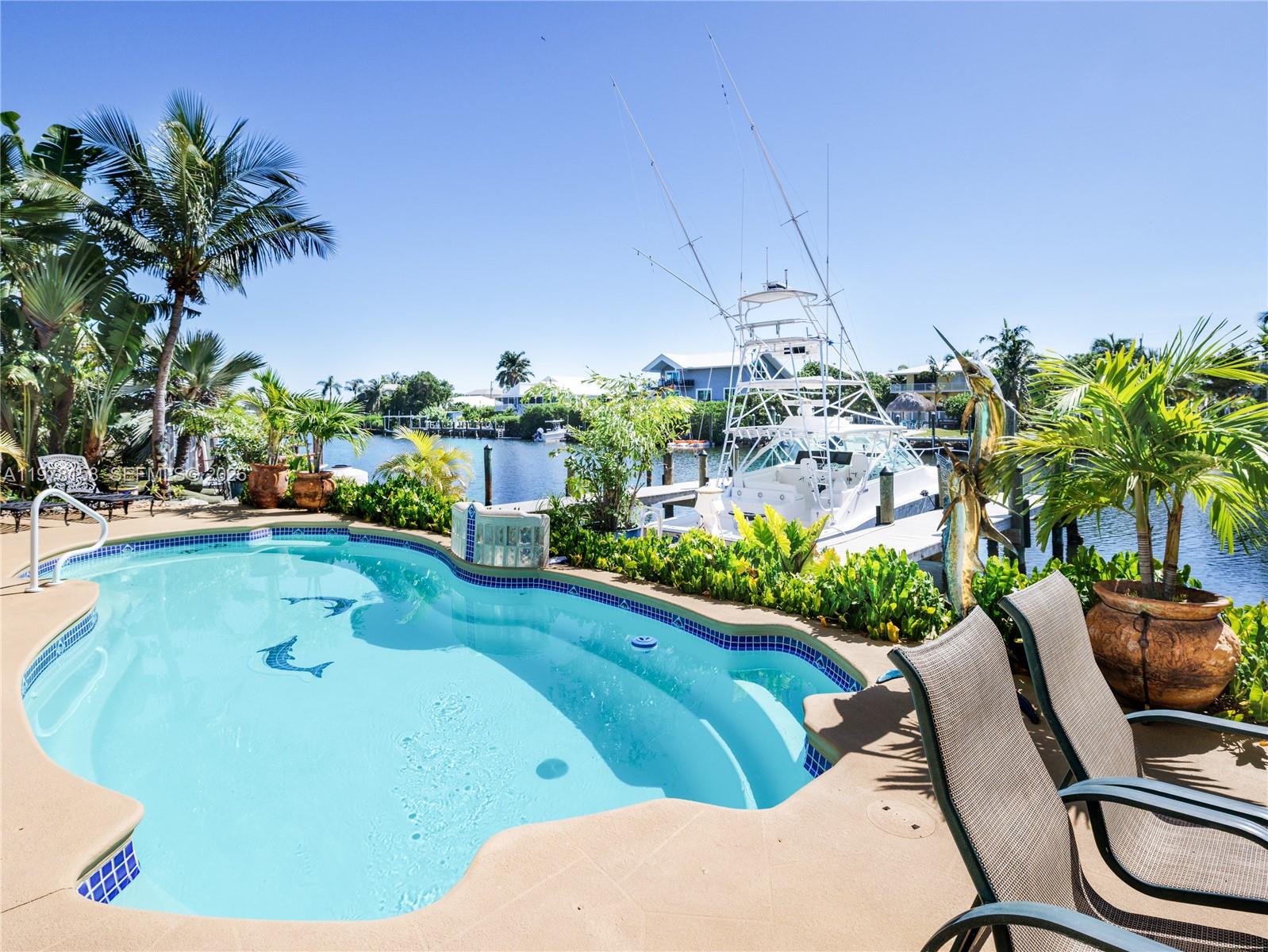 Coco Plum Beach - Residential