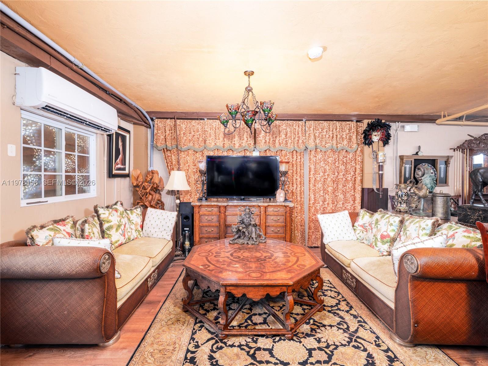 Coco Plum Beach - Residential