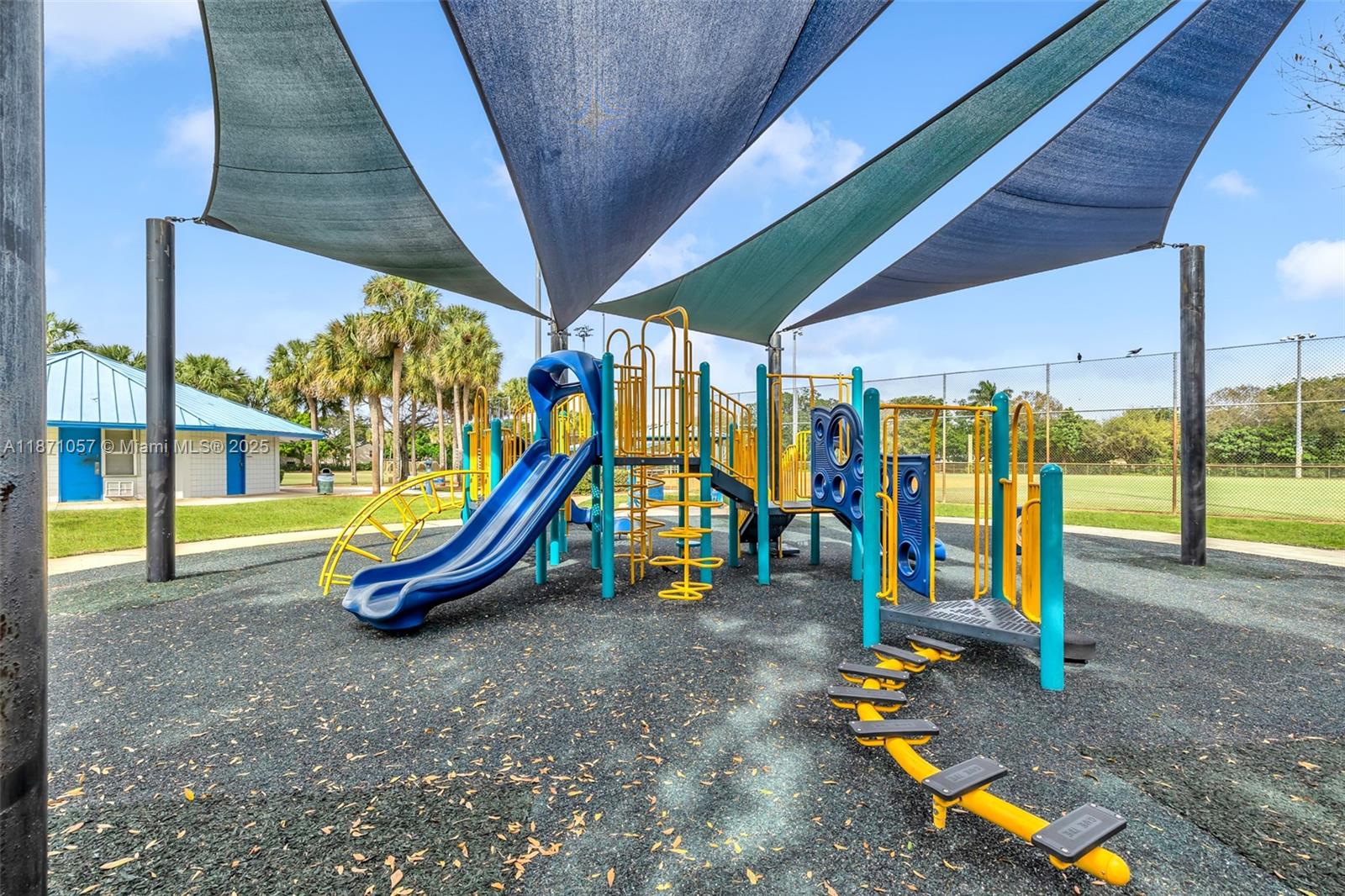 POND APPLE PLACE II CONDO - Residential