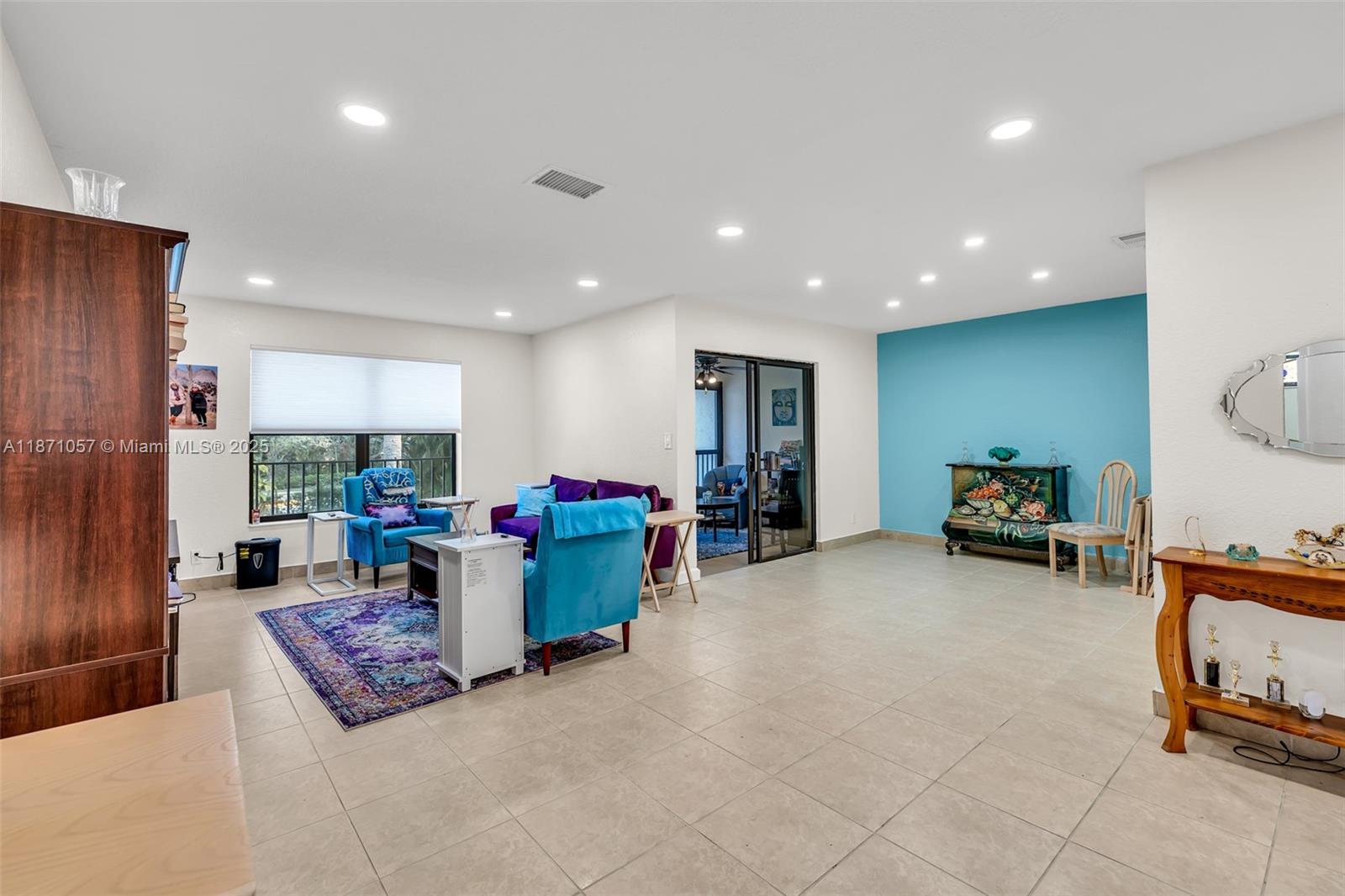 POND APPLE PLACE II CONDO - Residential