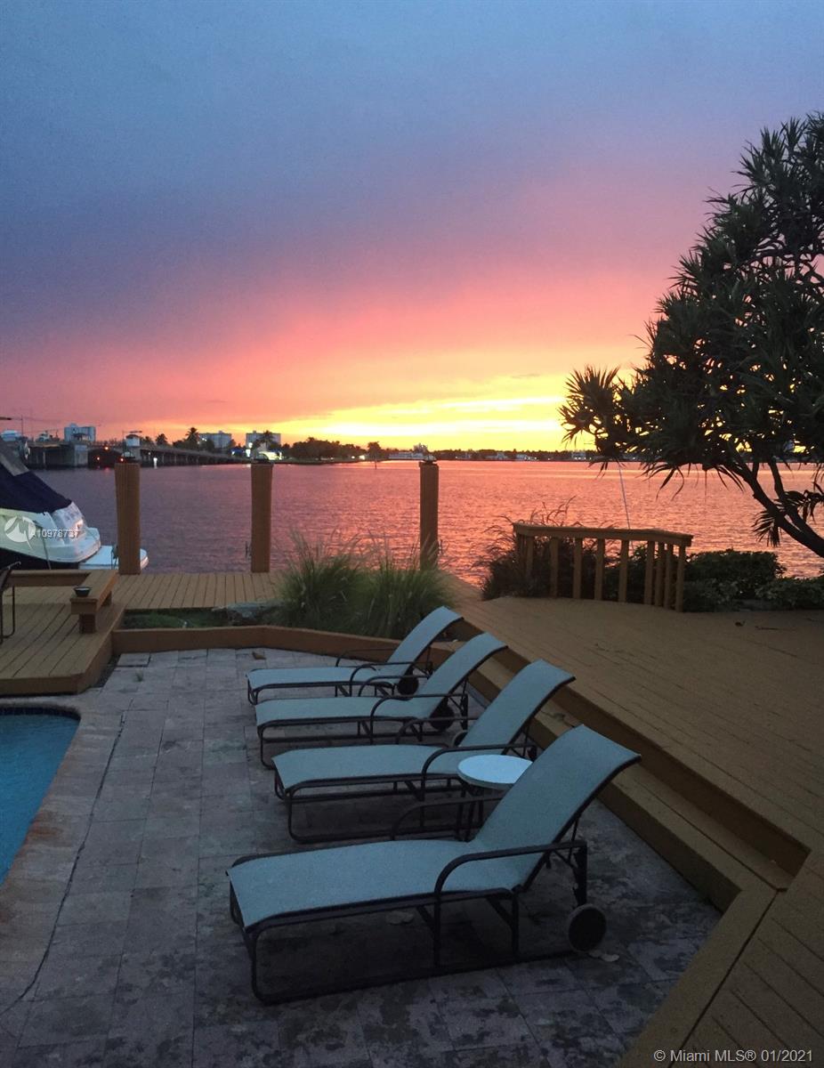 BAY HARBOR ISLAND - Residential