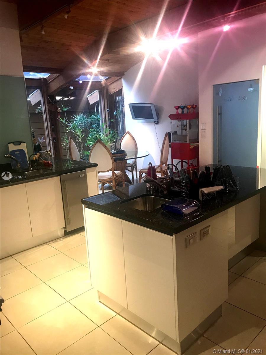 BAY HARBOR ISLAND - Residential