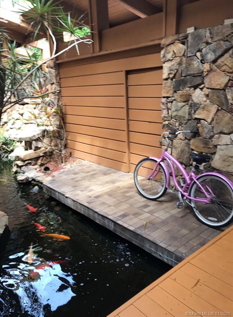 BAY HARBOR ISLAND - Residential