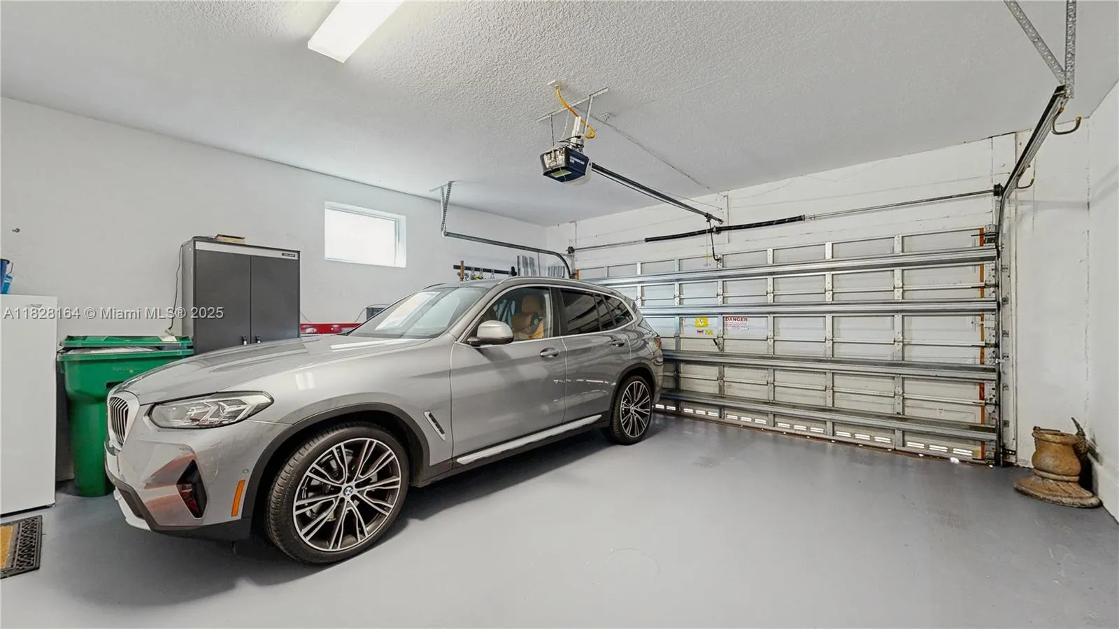 Coral Springs, Florida 33071, United States, 4 Bedrooms Bedrooms, ,3 BathroomsBathrooms,Residential,Active,157771