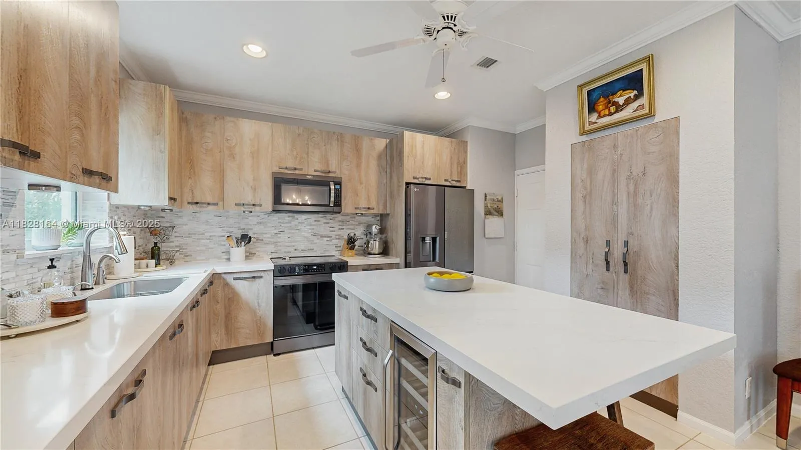 Coral Springs, Florida 33071, United States, 4 Bedrooms Bedrooms, ,3 BathroomsBathrooms,Residential,Active,157771