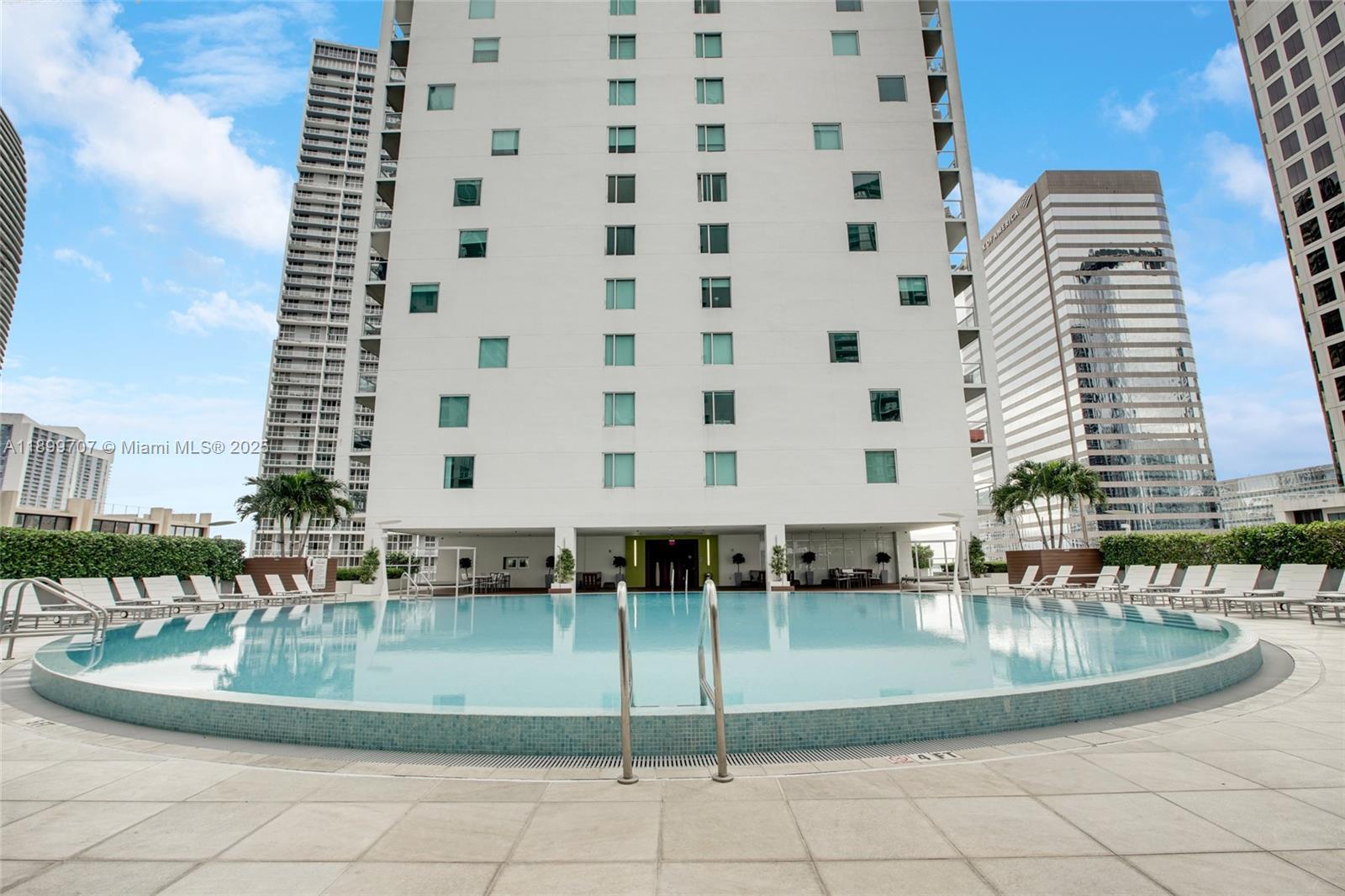 500 BRICKELL WEST CONDO - Residential