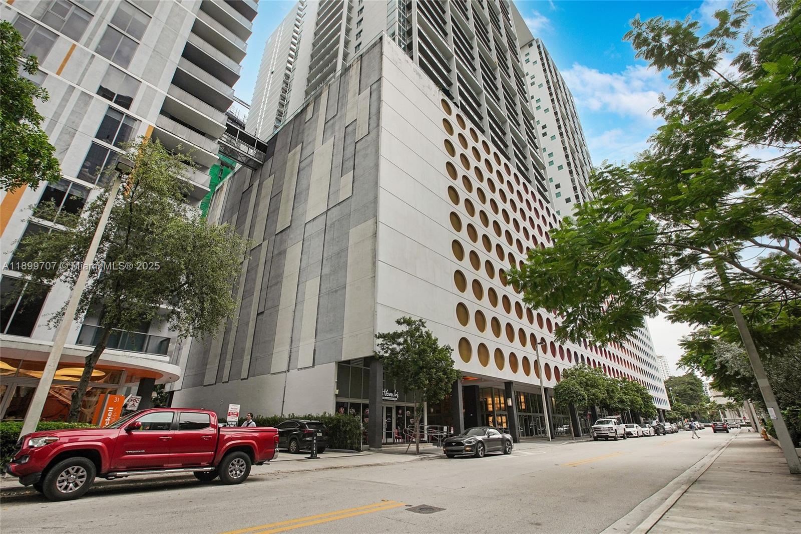 500 BRICKELL WEST CONDO - Residential