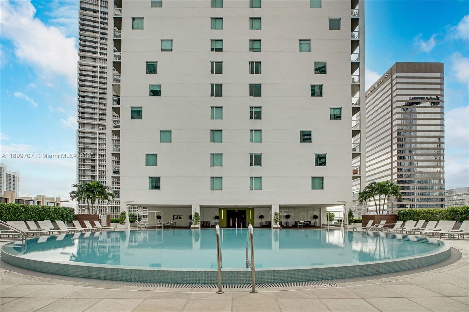 500 BRICKELL WEST CONDO - Residential