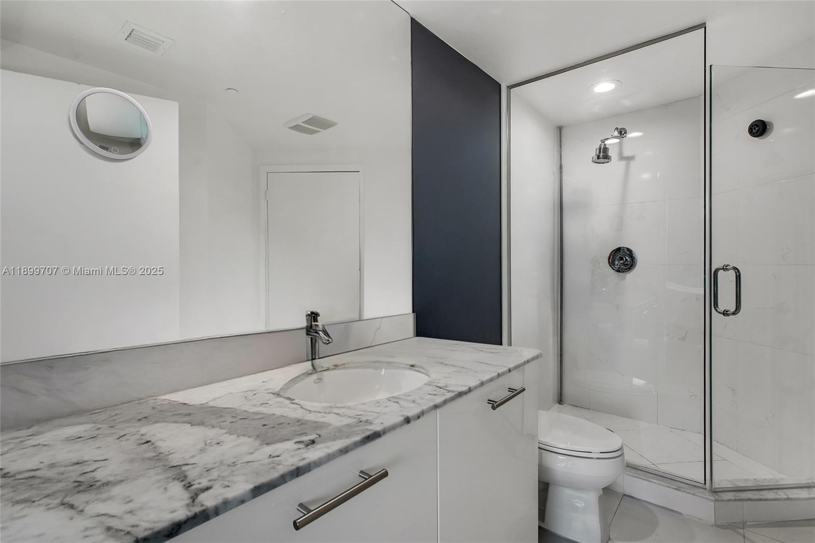 500 BRICKELL WEST CONDO - Residential