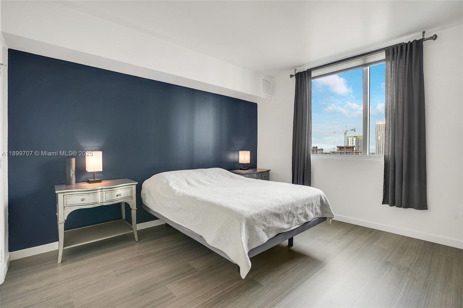 500 BRICKELL WEST CONDO - Residential