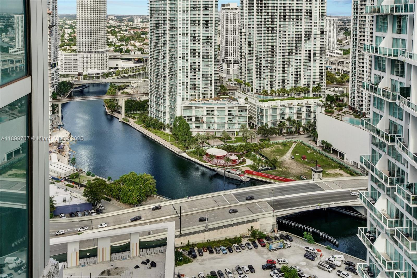 500 BRICKELL WEST CONDO - Residential