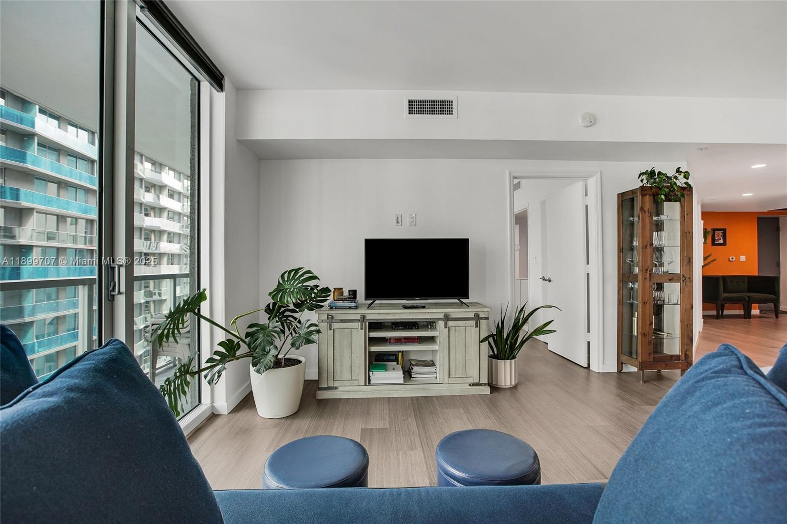 500 BRICKELL WEST CONDO - Residential