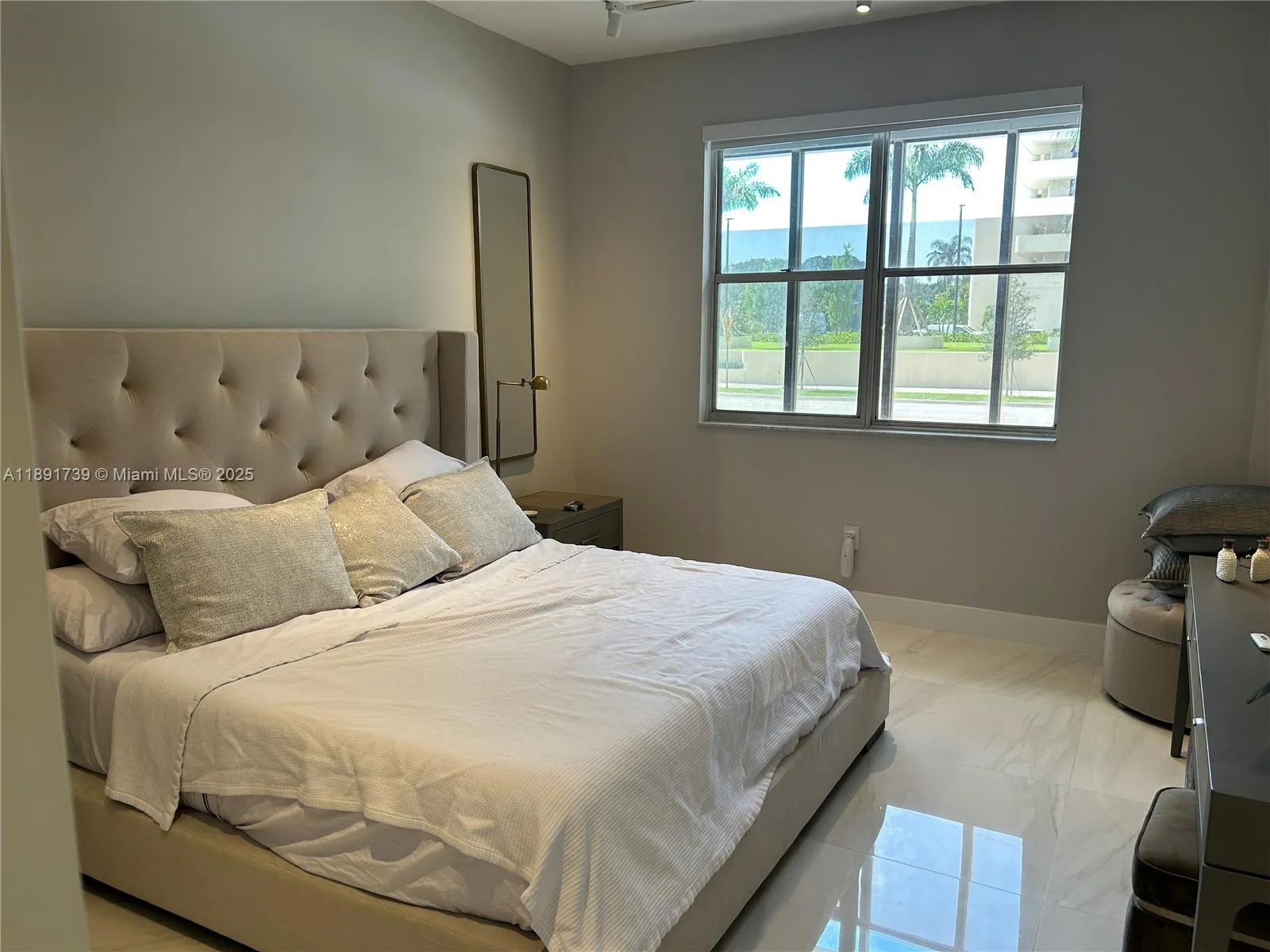 Coral Gables, Florida 33134, United States, 2 Bedrooms Bedrooms, ,2 BathroomsBathrooms,Residential,Active,223600