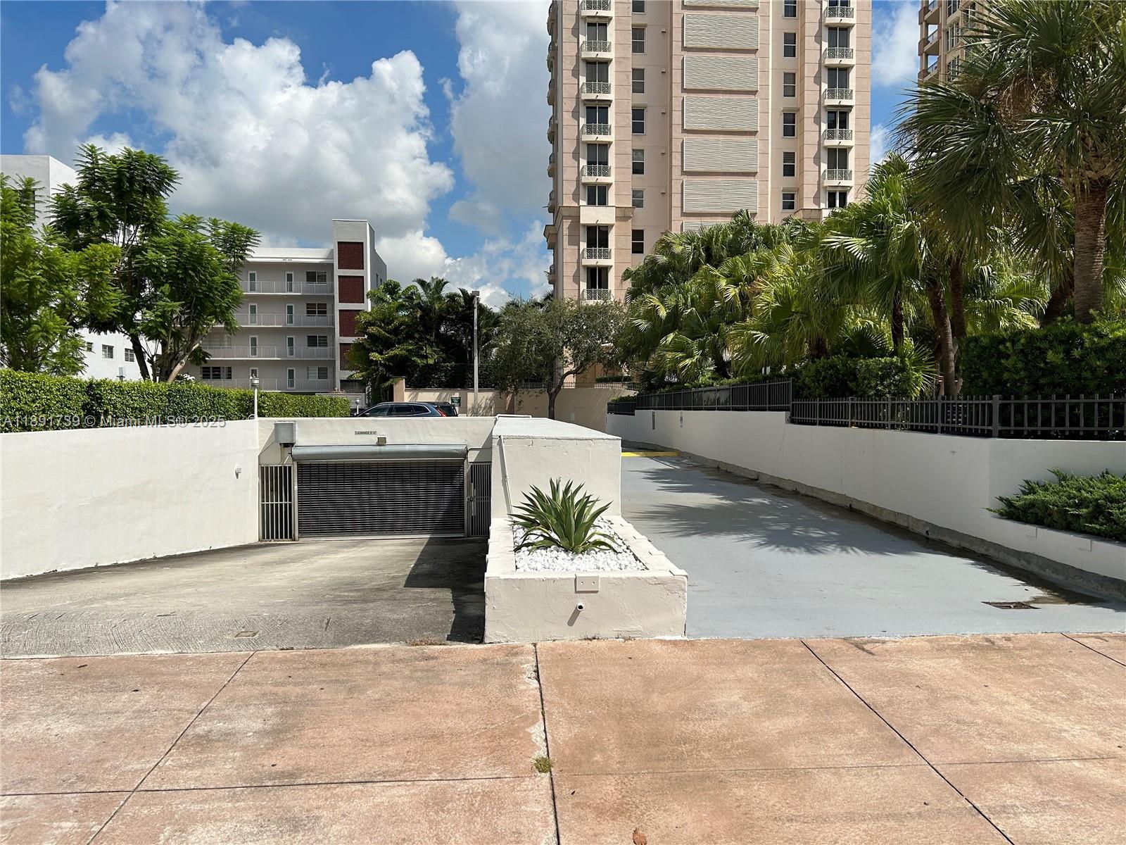 GABLES PLAZA CONDO - Residential Lease