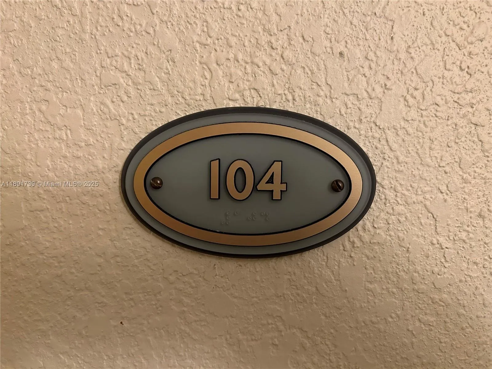 Coral Gables, Florida 33134, United States, 2 Bedrooms Bedrooms, ,2 BathroomsBathrooms,Residential,Active,223600