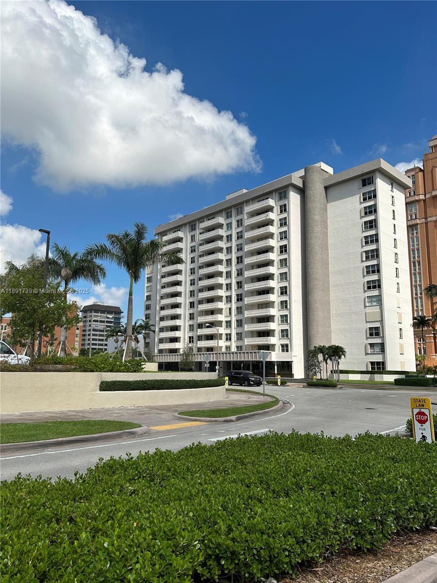 GABLES PLAZA CONDO - Residential Lease