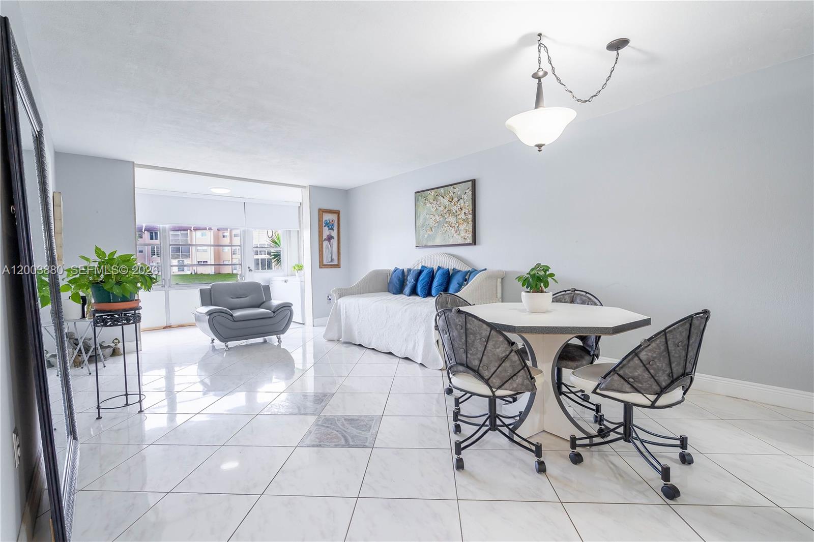 2811 N Pine Island Rd 109