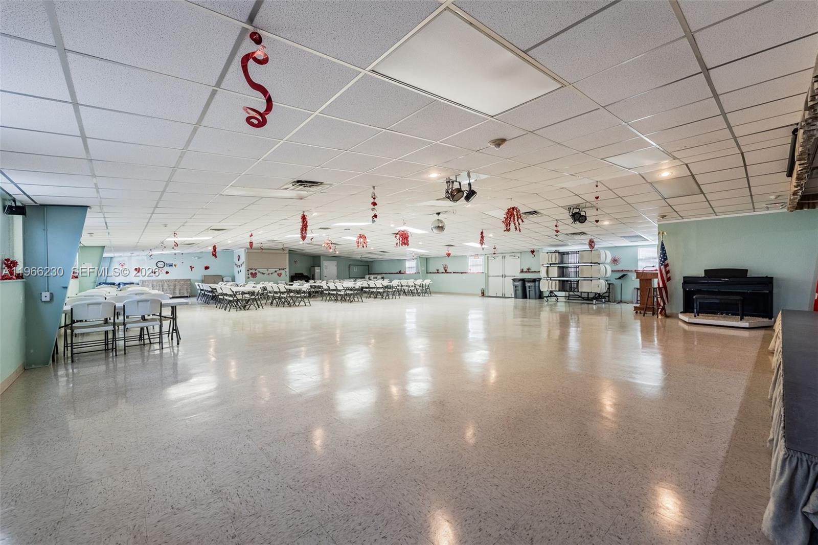 IMPERIAL BONITA ESTATES - Residential