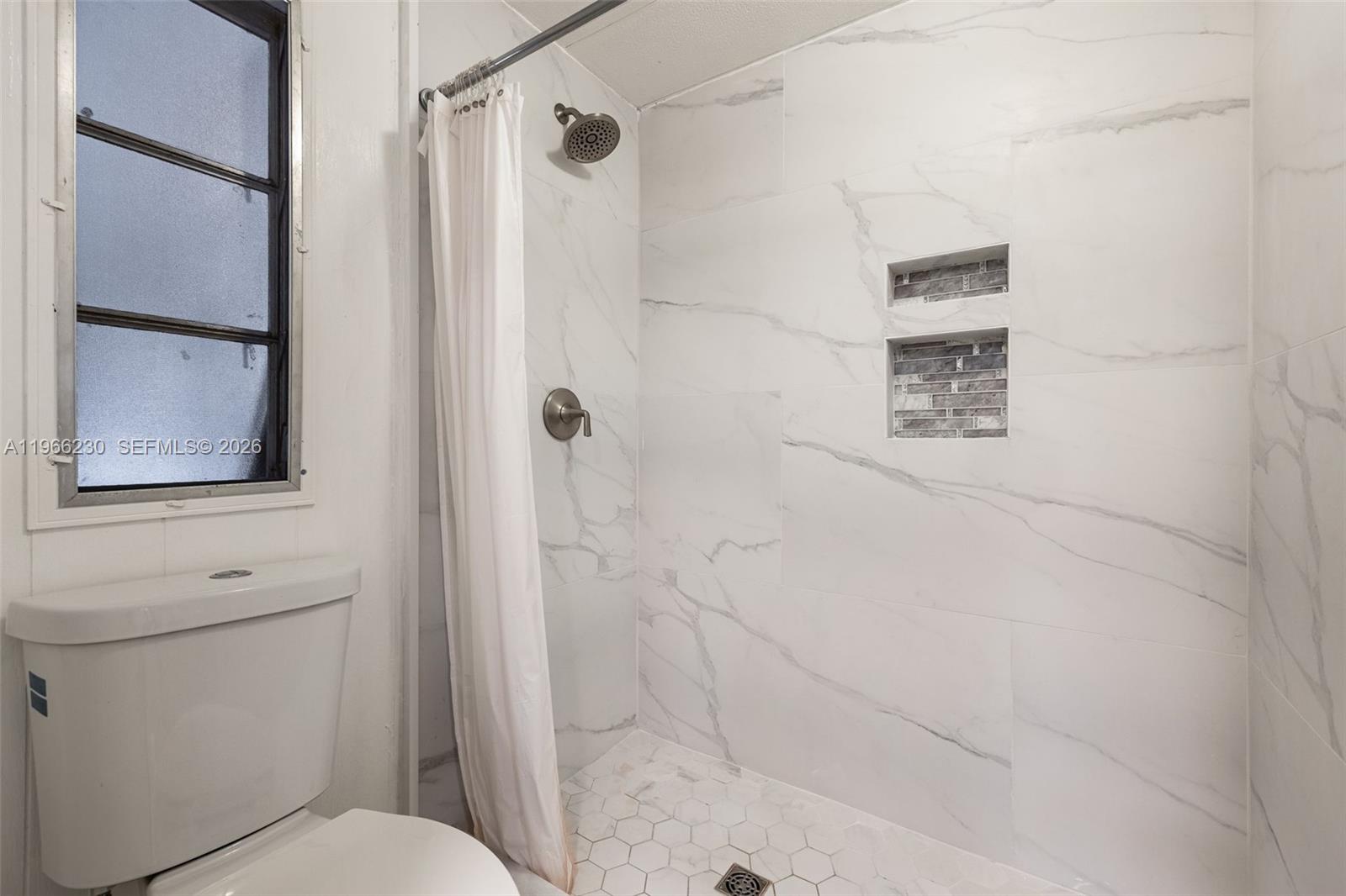 IMPERIAL BONITA ESTATES - Residential