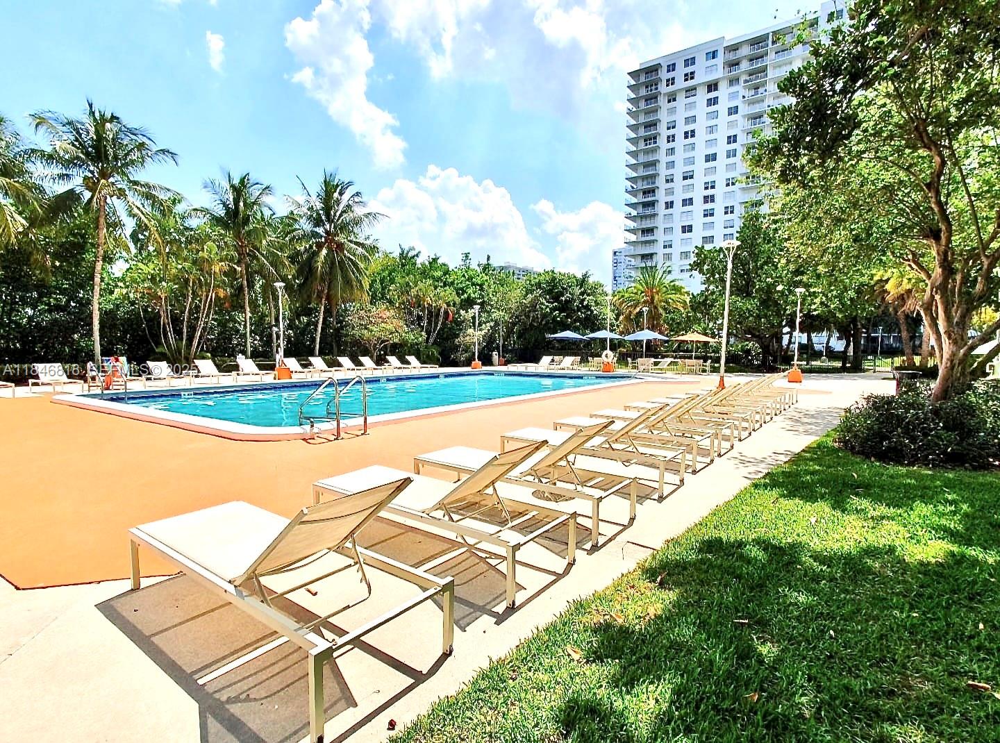 ADMIRALS PORT CONDO - EAS - Residential Lease