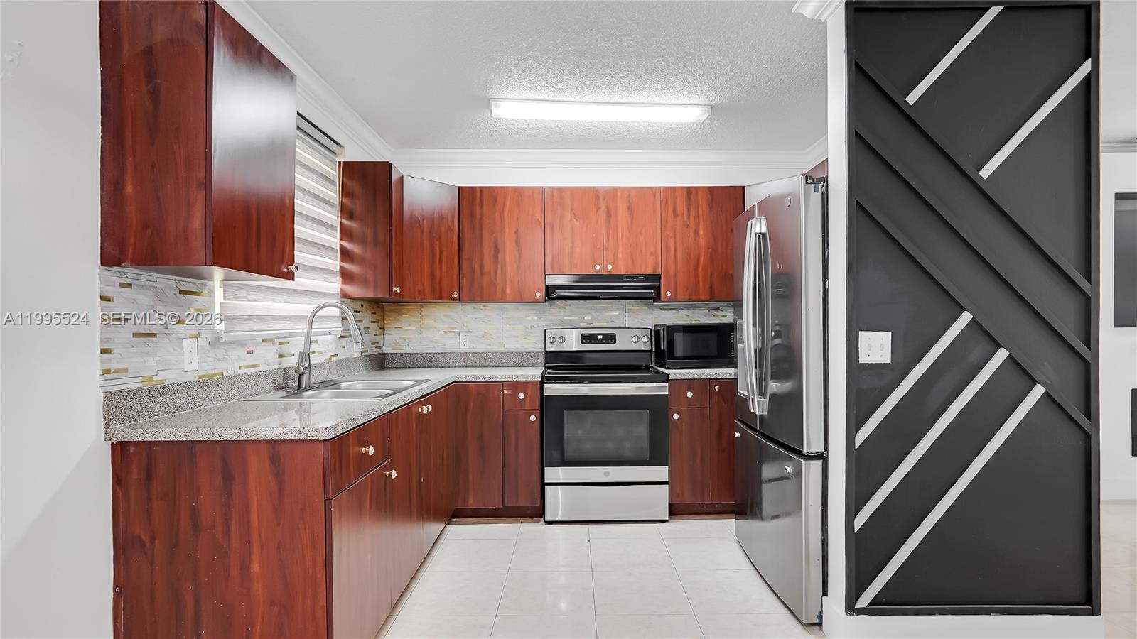 HABITAT VILLAS - Residential Lease