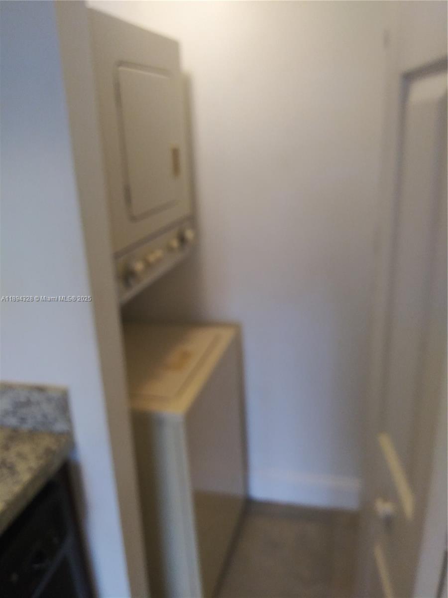 HABITAT II CONDO - Residential