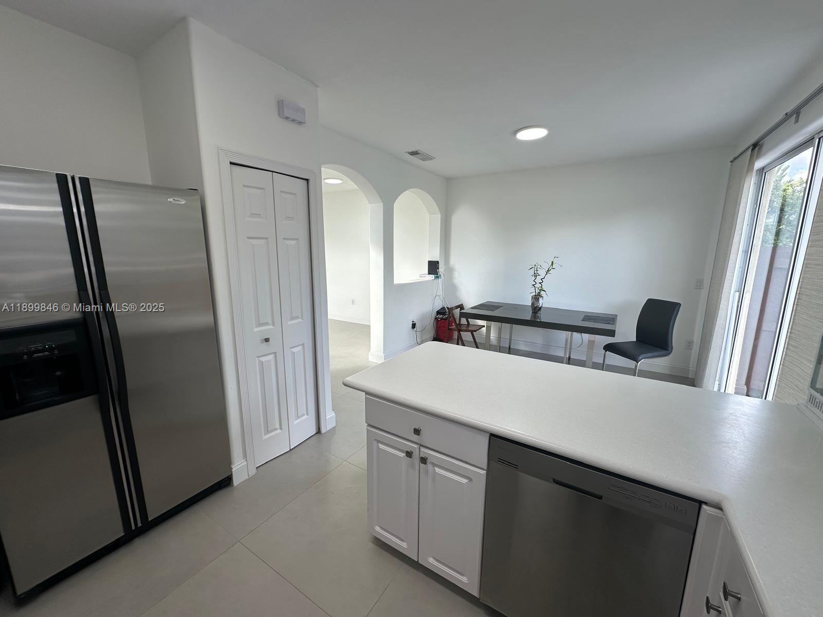 COSTA DORADA - Residential Lease