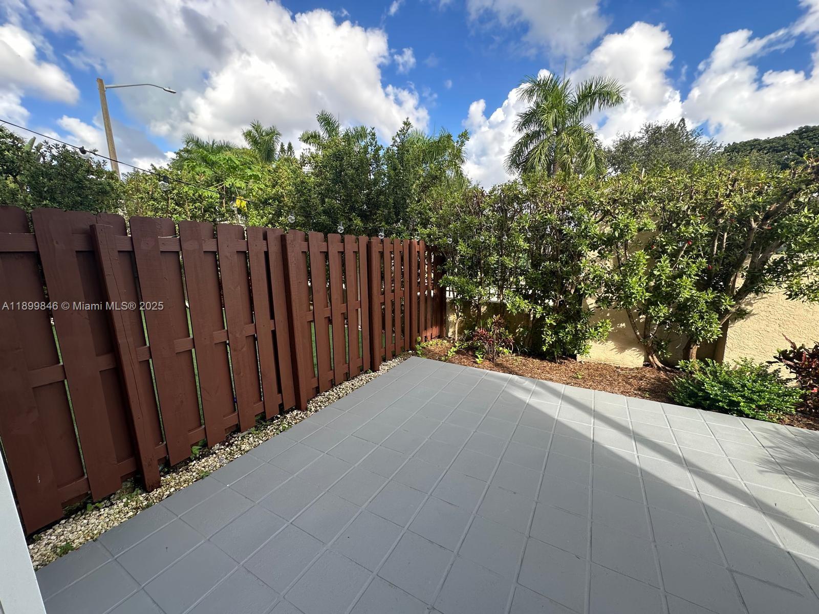 COSTA DORADA - Residential Lease