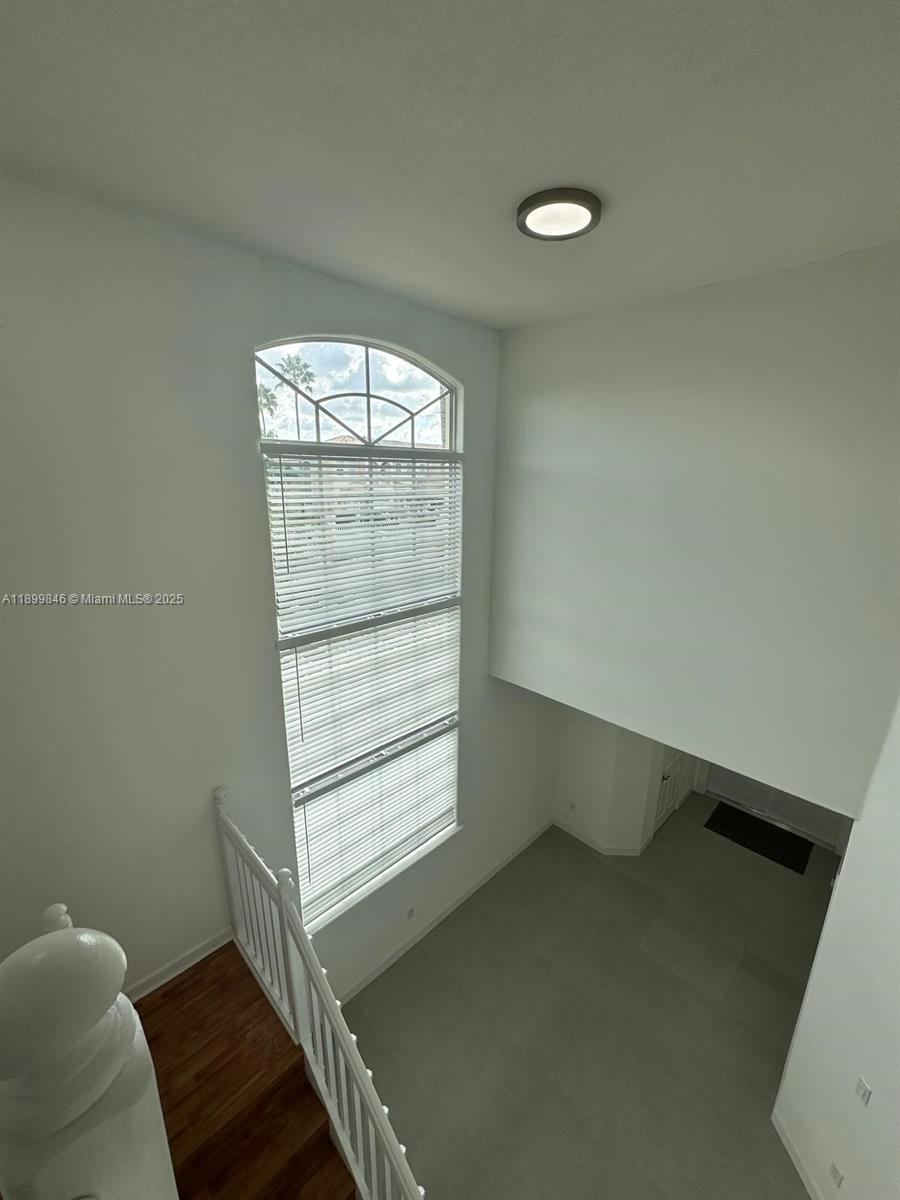 COSTA DORADA - Residential Lease