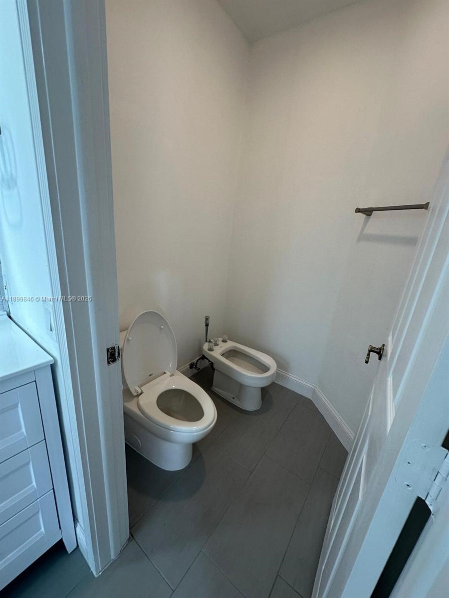 COSTA DORADA - Residential Lease