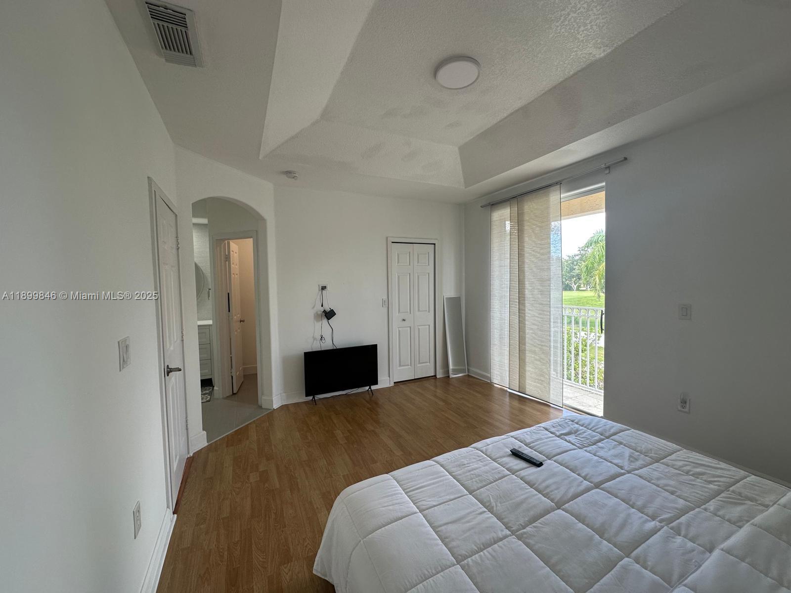 COSTA DORADA - Residential Lease