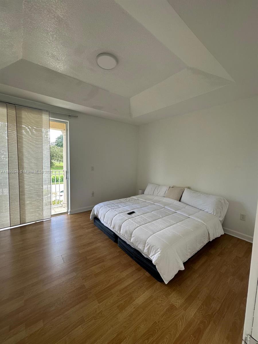 COSTA DORADA - Residential Lease