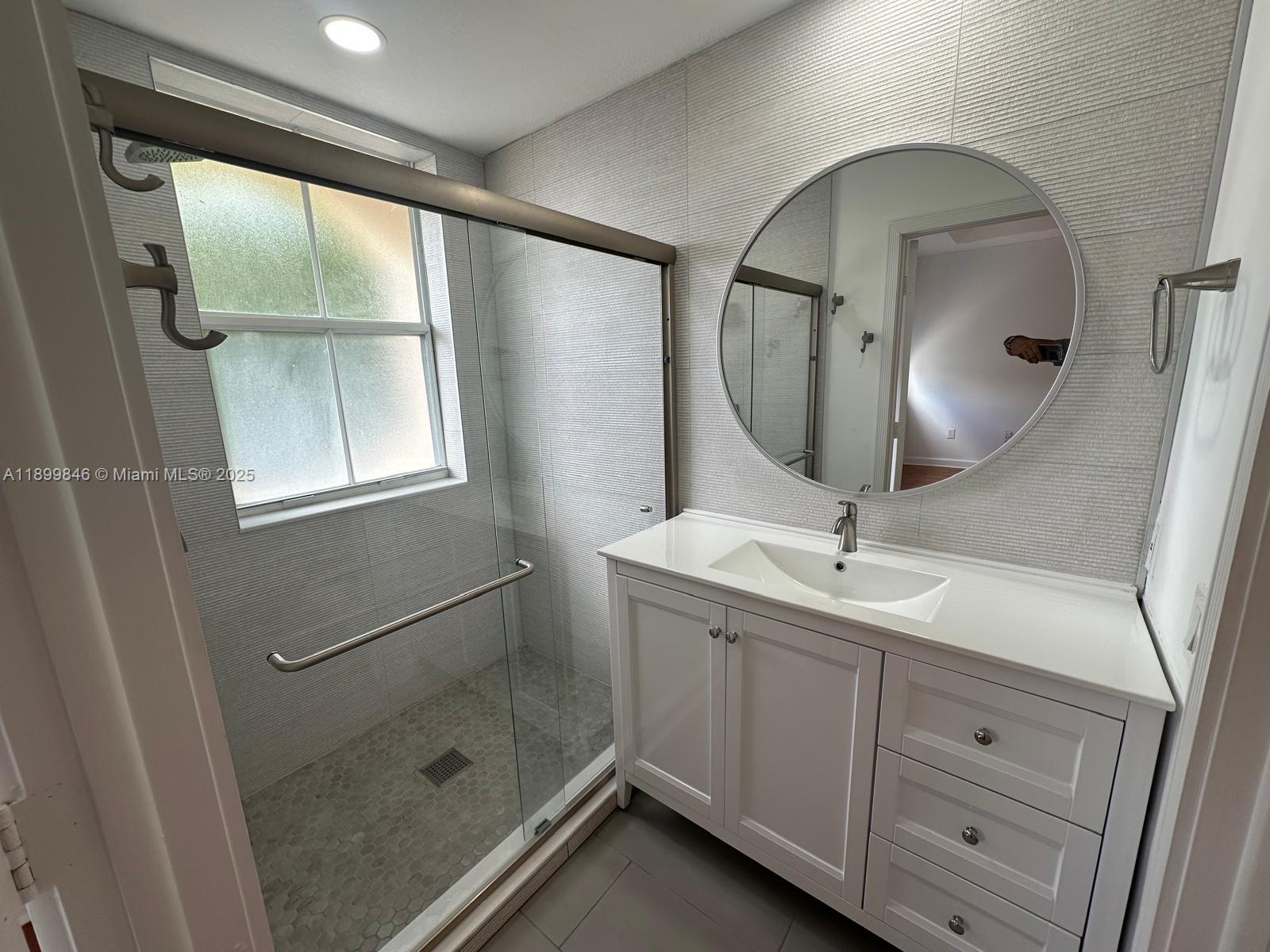 COSTA DORADA - Residential Lease