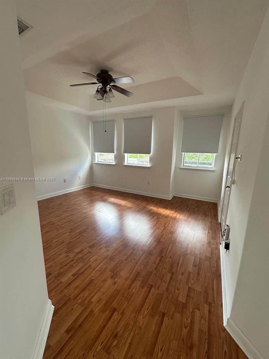 COSTA DORADA - Residential Lease