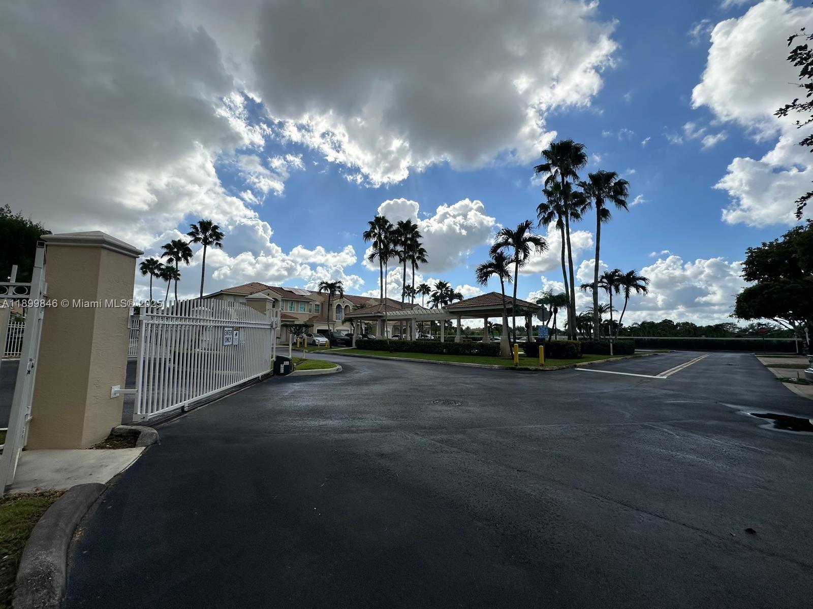 COSTA DORADA - Residential Lease