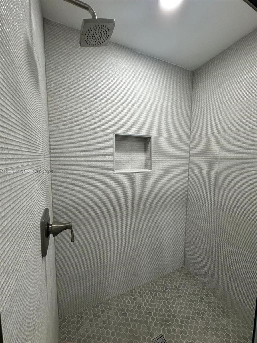 COSTA DORADA - Residential Lease