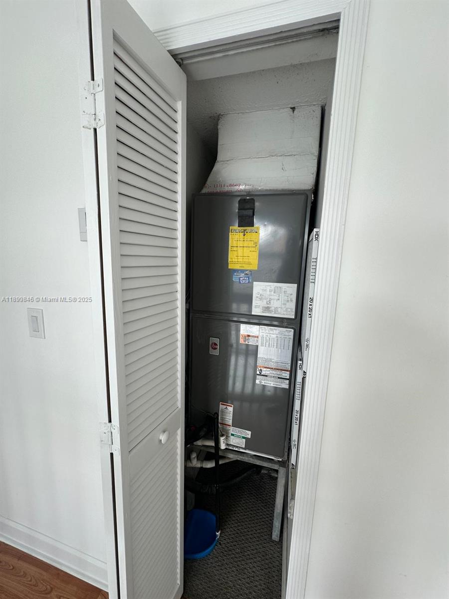 COSTA DORADA - Residential Lease