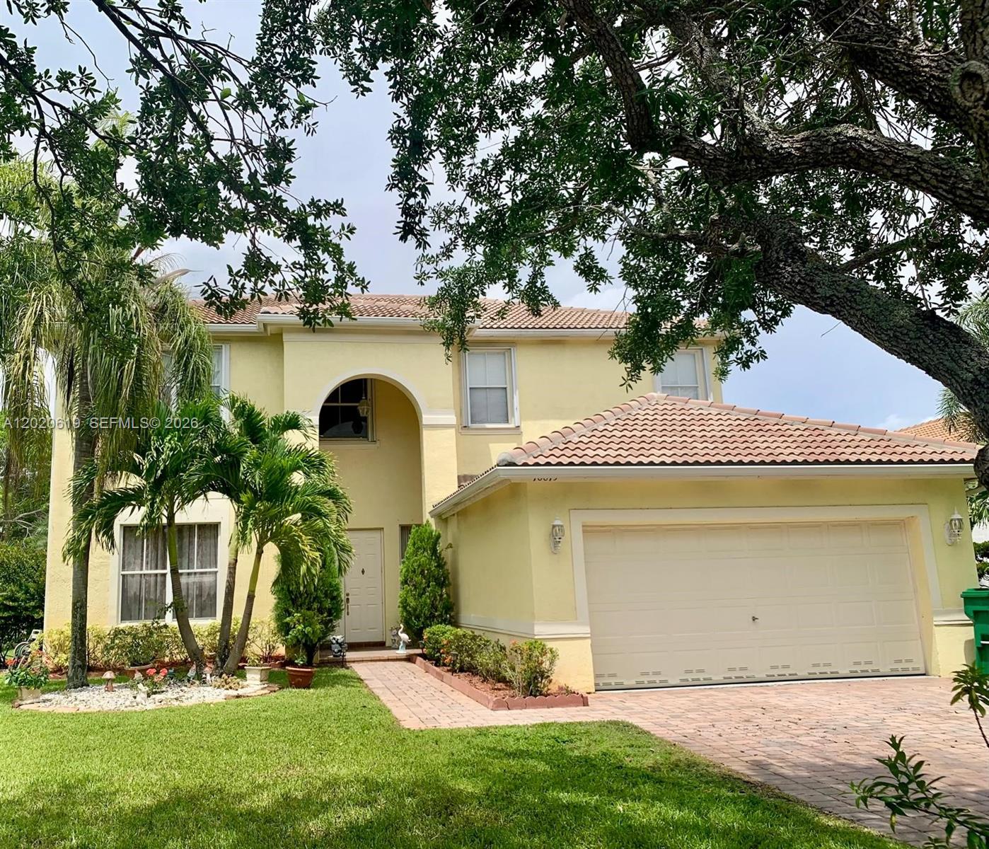 SUNSET LAKES PLAT ONE - Residential
