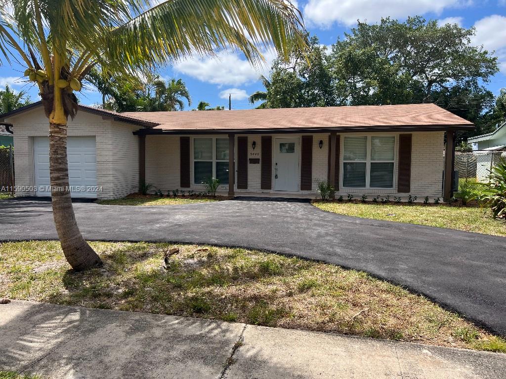 5440 Lincoln St St, Hollywood, Broward County, Florida - 3 Bedrooms  
2 Bathrooms - 