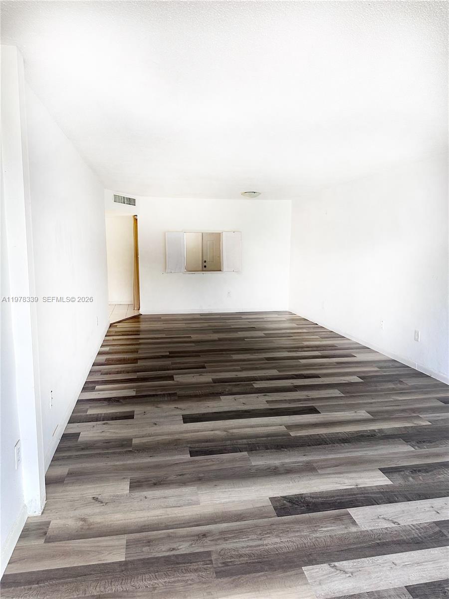 ROLLING GREEN CONDO C - Residential