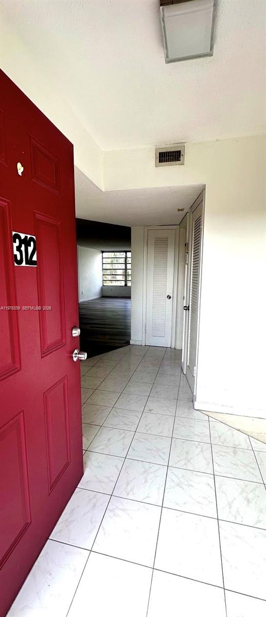 ROLLING GREEN CONDO C - Residential