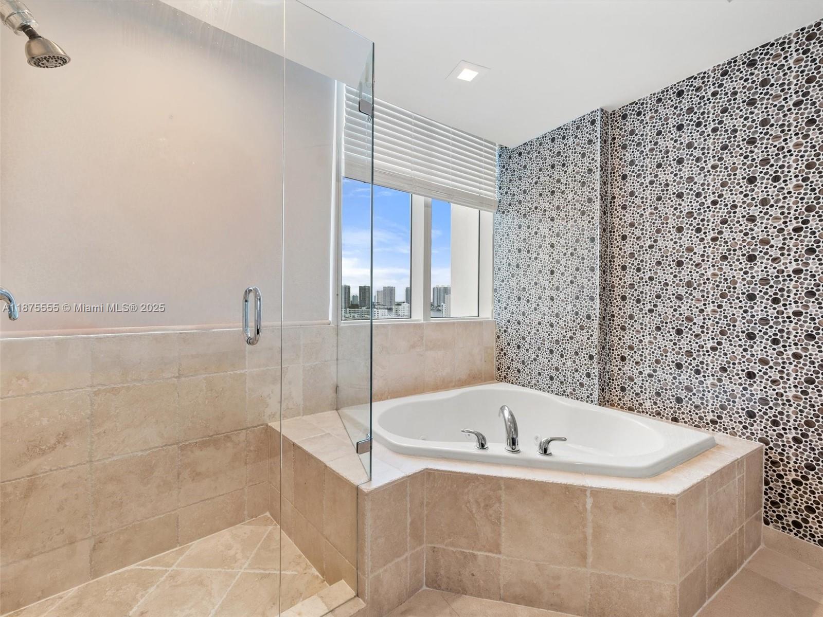 Trump Royale - Residential