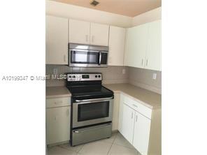 Flamingo Estates 150-6 B - Residential Lease