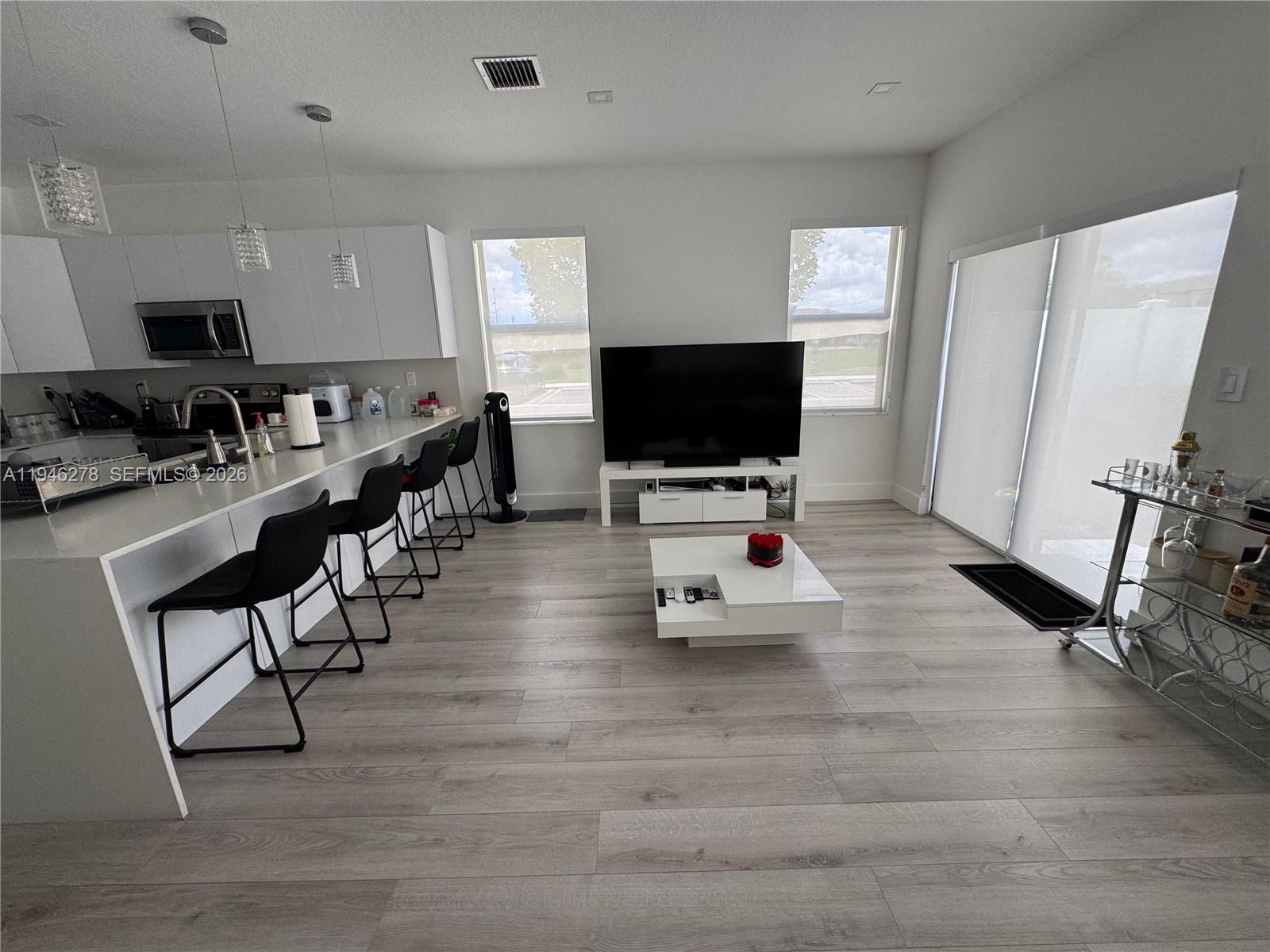 AQUABELLA NORTH REPLAT - Residential